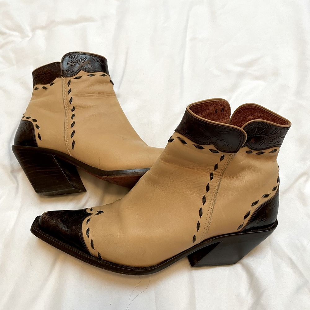 DONALD J PLINER Ankle cowgirl boots